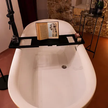 Chiave Di Volta Luxury E Couette-café Palerme